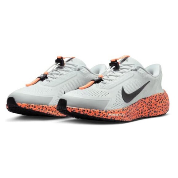Athletic_Shoes